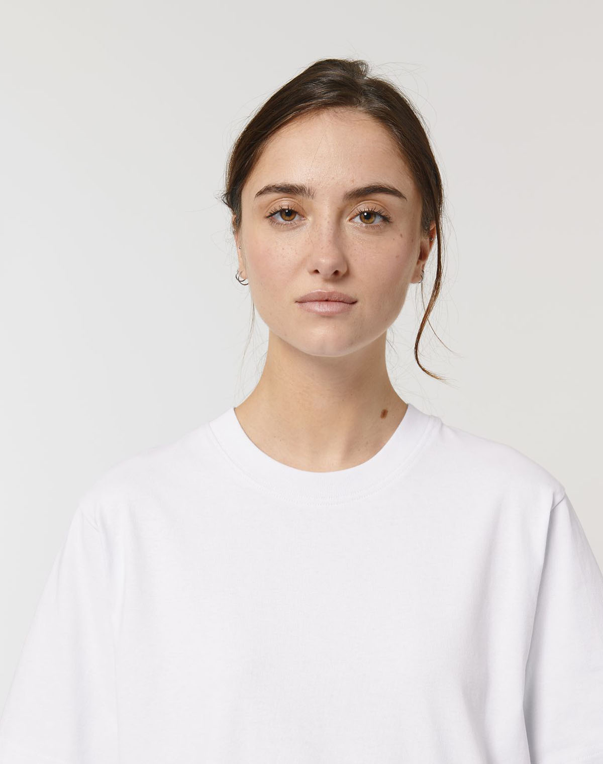 qr code oversized t-shirt white front female